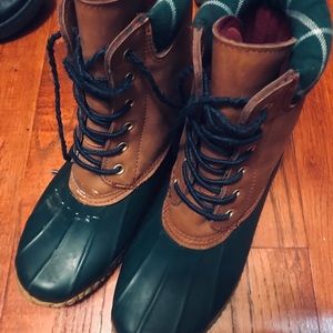 Tommy Hilfiger winter duck boots size8
